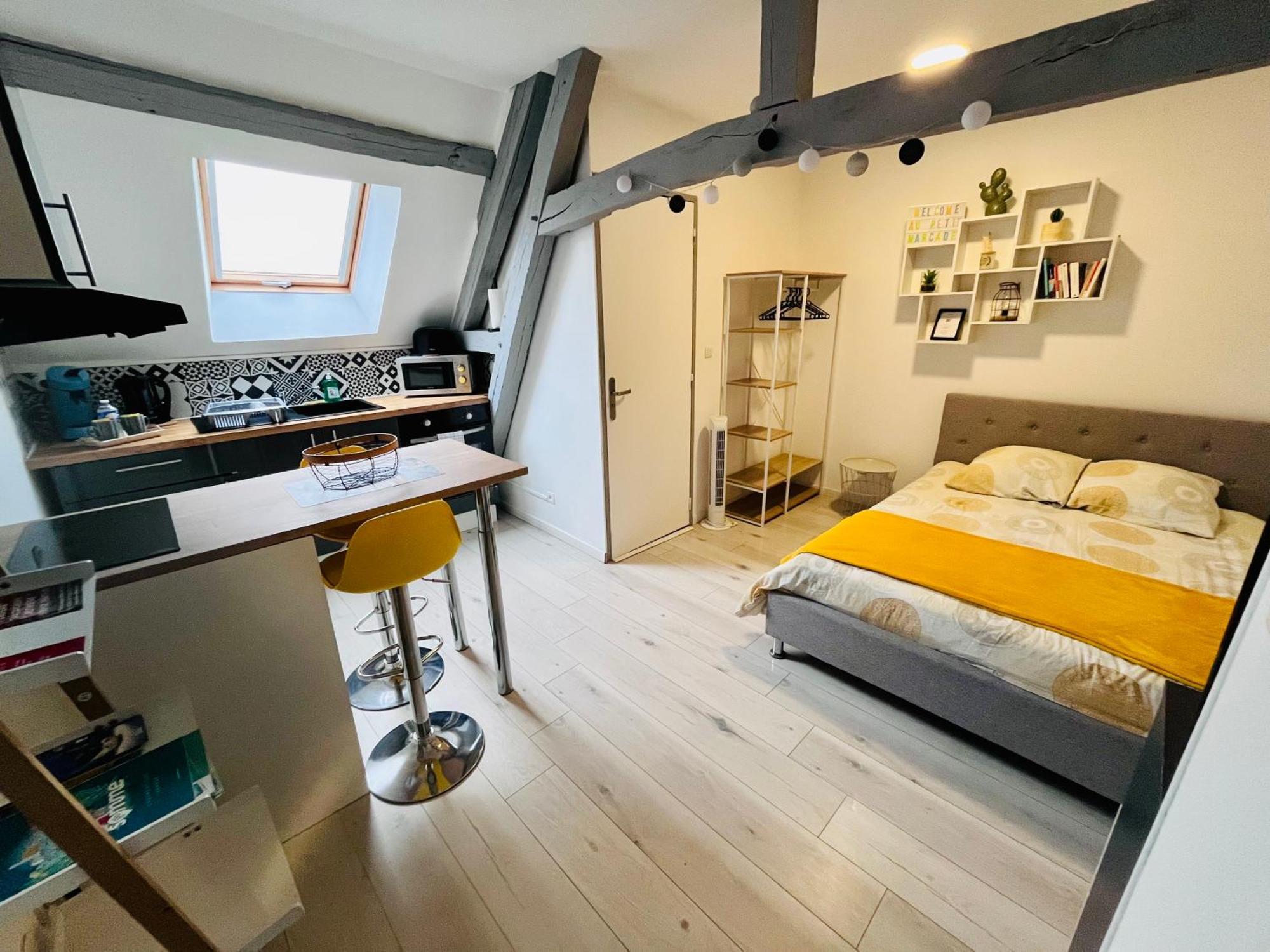 Apartamento Au petit Marcadé Abbeville Exterior foto